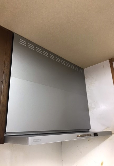 【長崎県】お掃除の手間を省きたい方必見!レンジフード取付事例