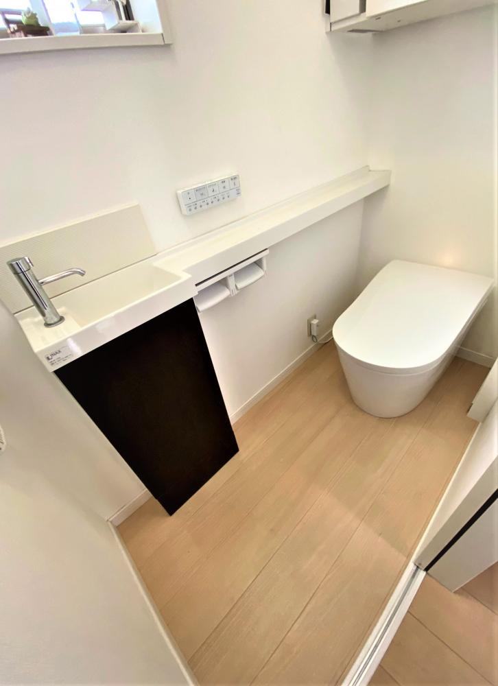 【佐賀県】嬉しい機能が満載!最新トイレリフォーム