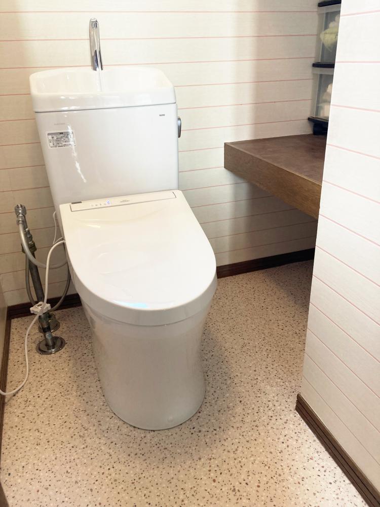 水漏れしてしまったトイレを交換！