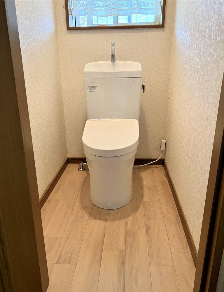 【長崎県諫早市】明るいトイレへリフォーム！TOTOピュアレスト