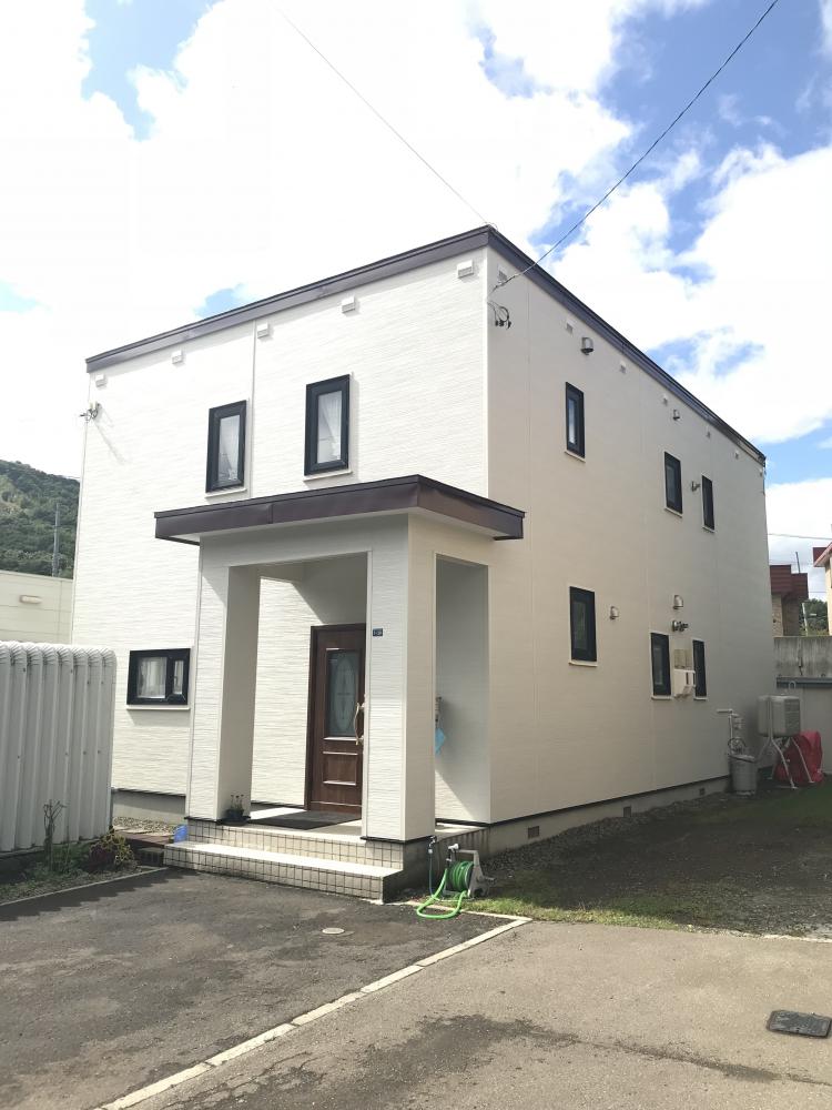 金属サイディングに張り替えて素敵な住まいに