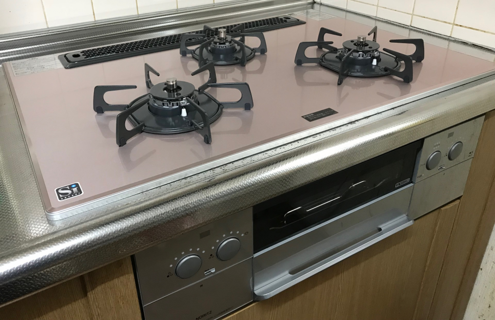 見た目もキレイにお手入れラクラク!最新コンロにお取替え